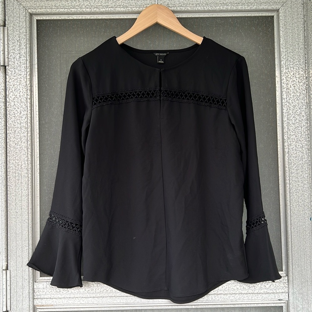 Ann Taylor bell sleeve top